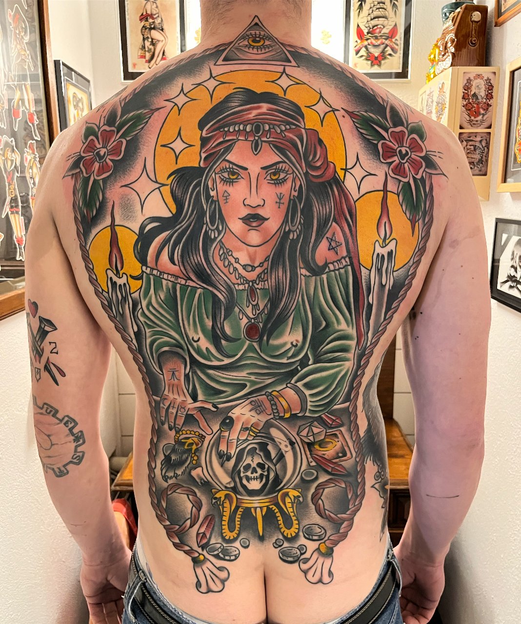 Neotraditionelles Backpiece