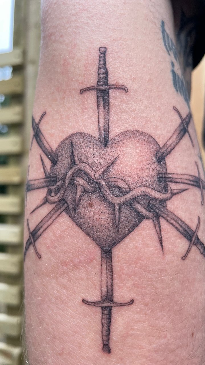 ❀ ⠶sacred Heart ⠶Fineline ⠶Dotwork ⠶ ❀