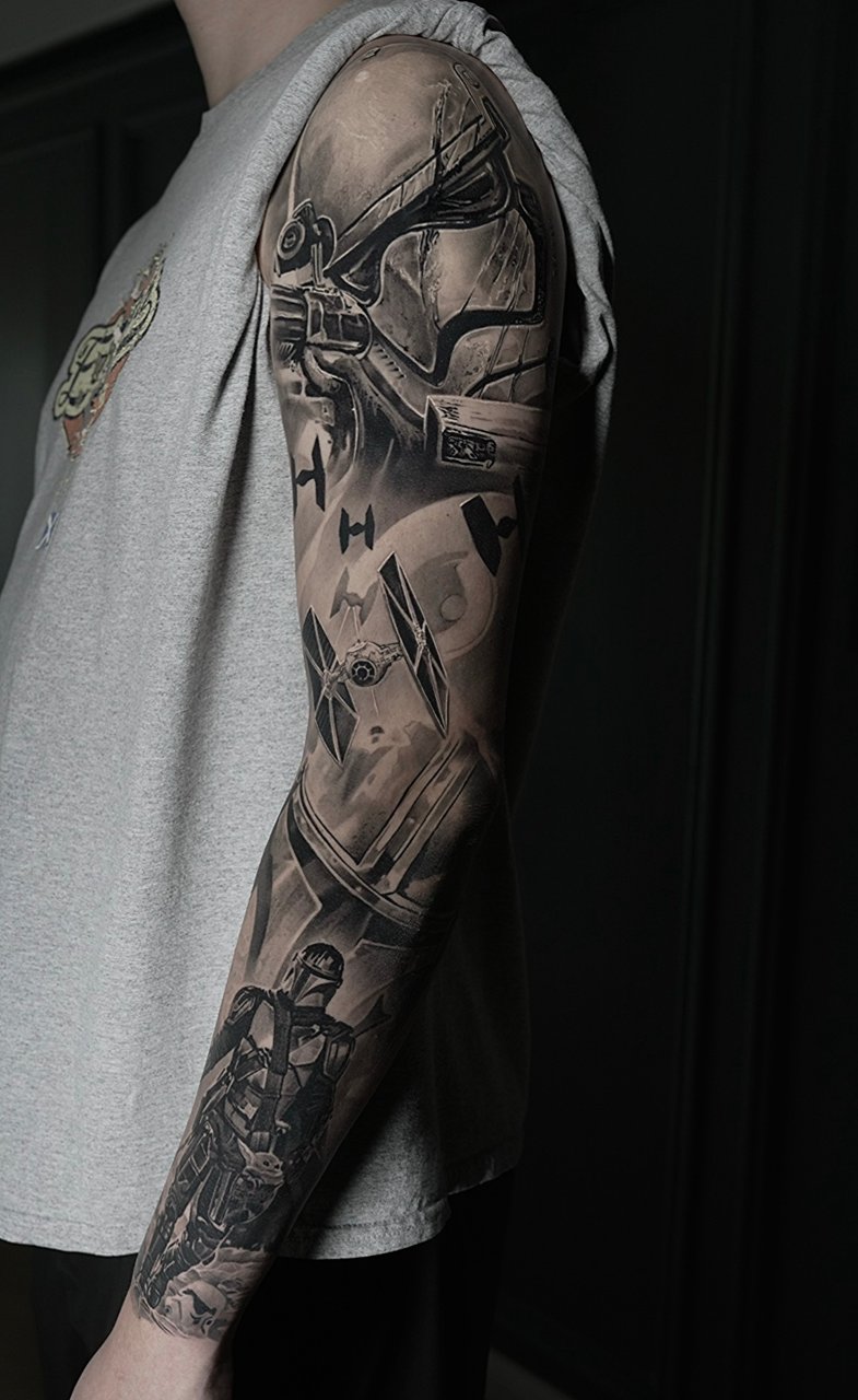 Realistic Black and Grey ,,The Mandelorian,, themed sleeve